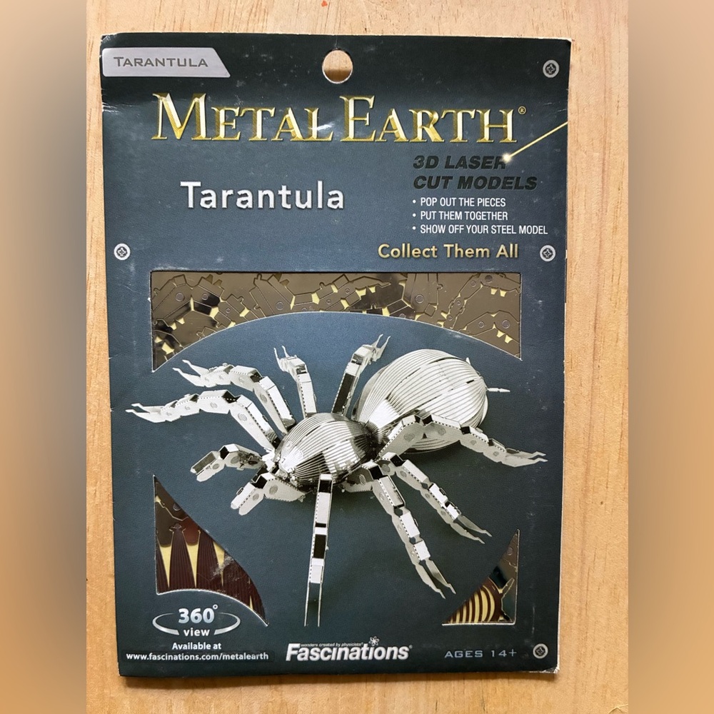 Metal Earth TARANTULA Spider 3D Steel Puzzle Model Kit